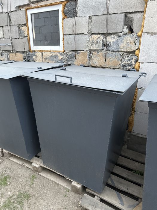 Продам мусорные контейнеры