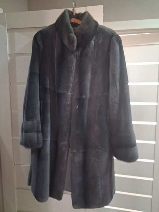 Шуба с норковым воротником