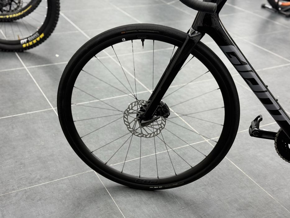 Giant Defy Advanced 2 2025 ML размер 2х12 Shimano 105