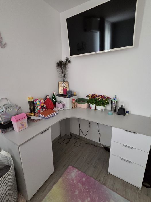 De vanzare este ca nou.