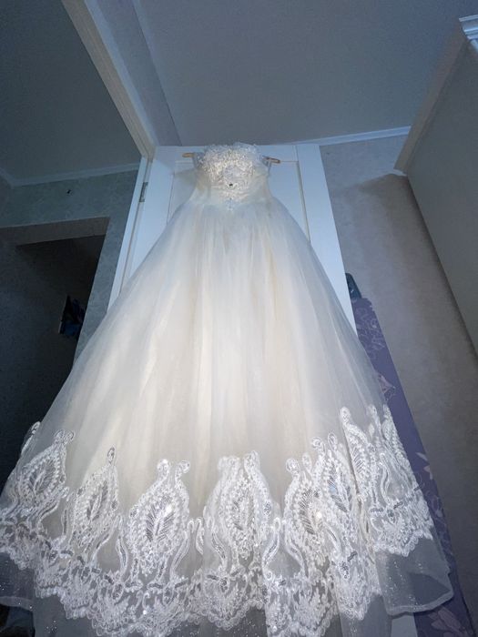 Свабедное платье