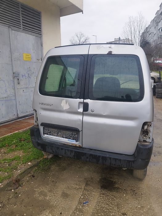 Пежо Партнер на части