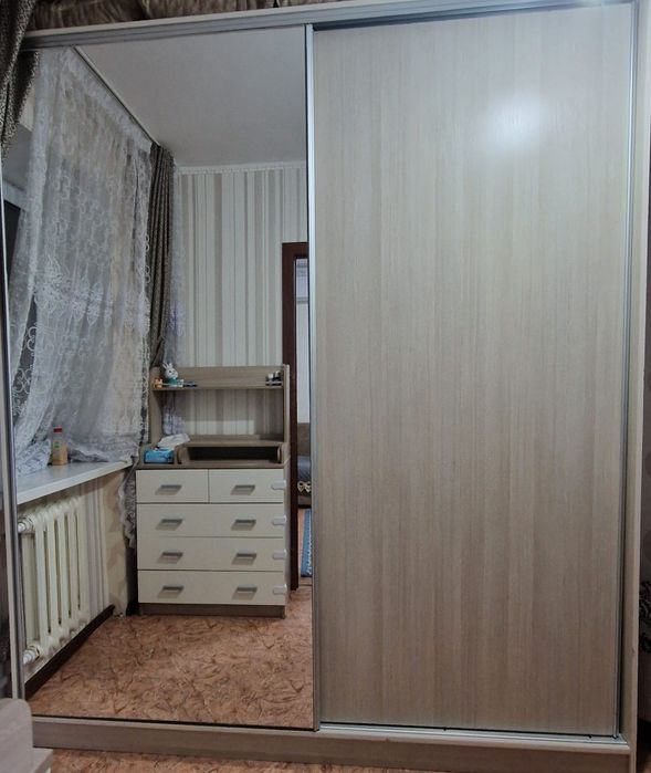 Продам шкаф купе