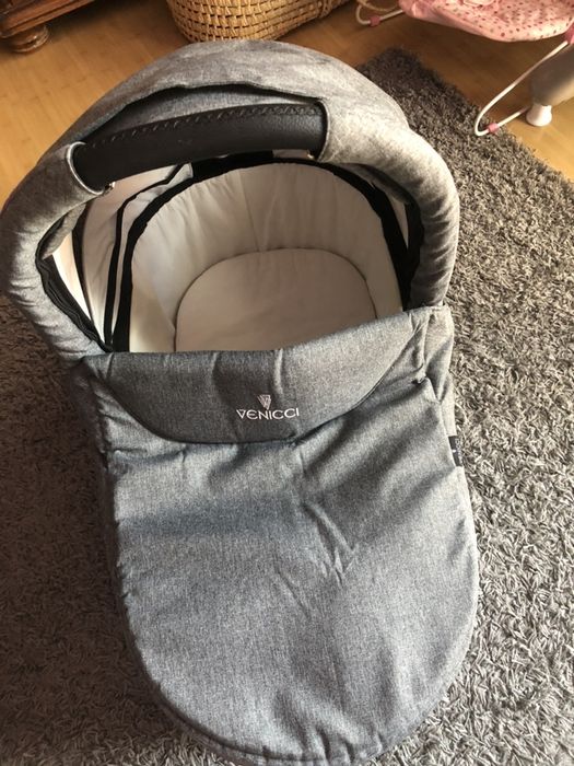 Carucior 3in1 Venicci