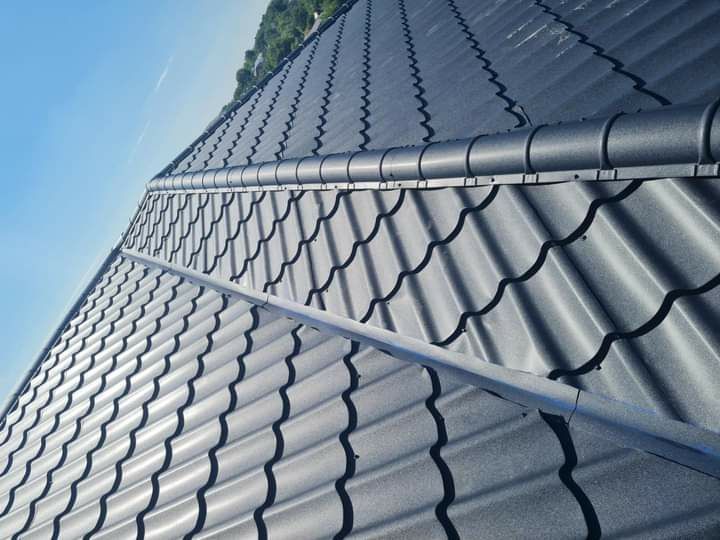 Montaj acoperișuri și reparații de urgență