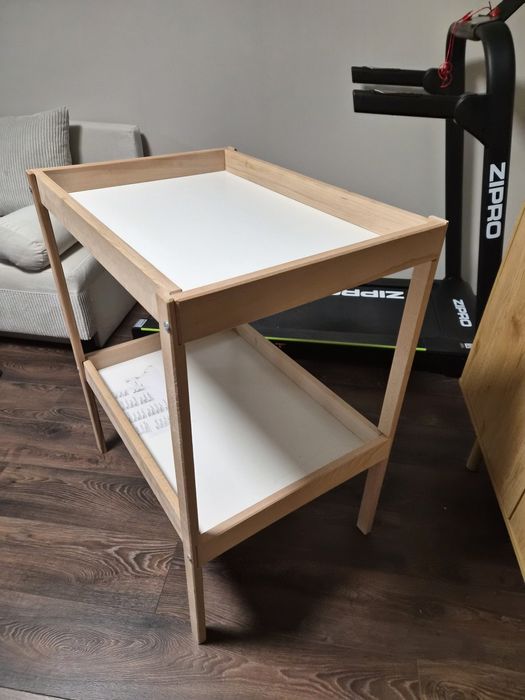 Повивалник Икеа/маса за повиване