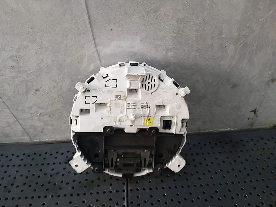 Ceasuri bord benzina butoane radio mini cooper r56 9125928 rg23737200 62116977077 67379411