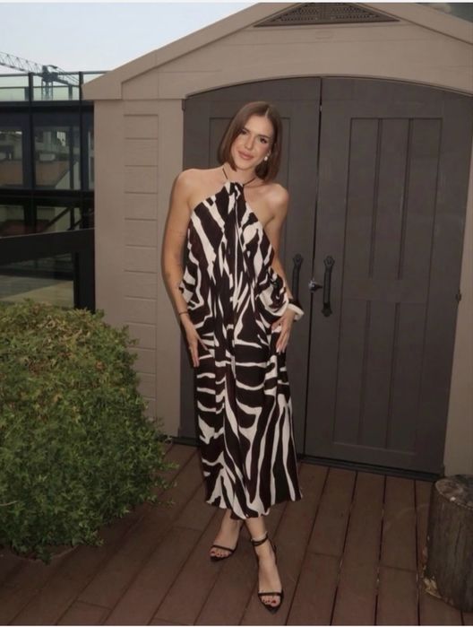 Нови с етикет рокли ZARA