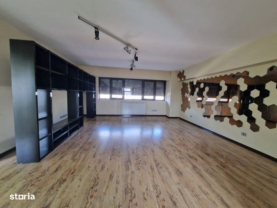 Apartament 3 cam, transformat in 4 camere, Piata Victoriei — fotografia 1
