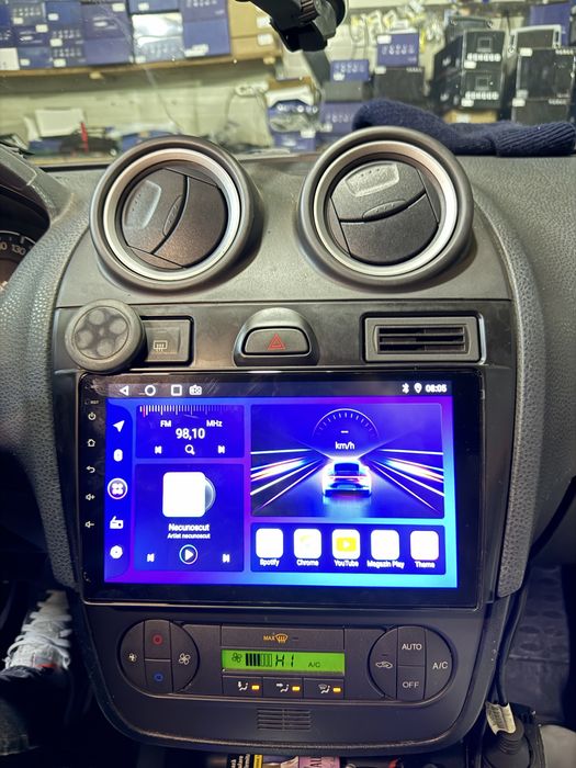 Navigatie Android Ford Fiesta Carplay , Android Auto +Camera marsarier