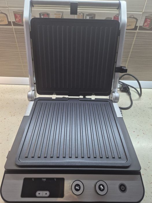 Gril electric  ECG cu funcție de Bbq