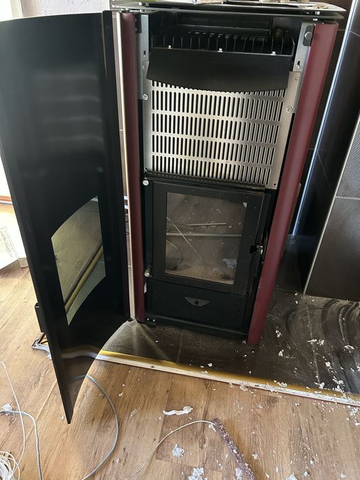 Пелетна камина ARTEL