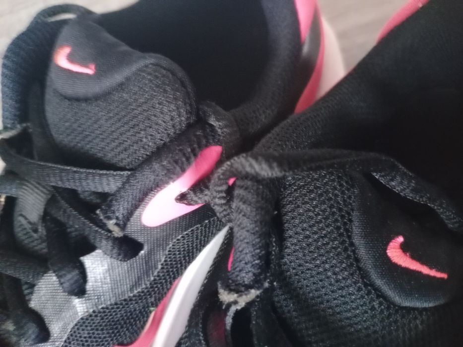 NIKE Revolutoin маратонки  35.5н