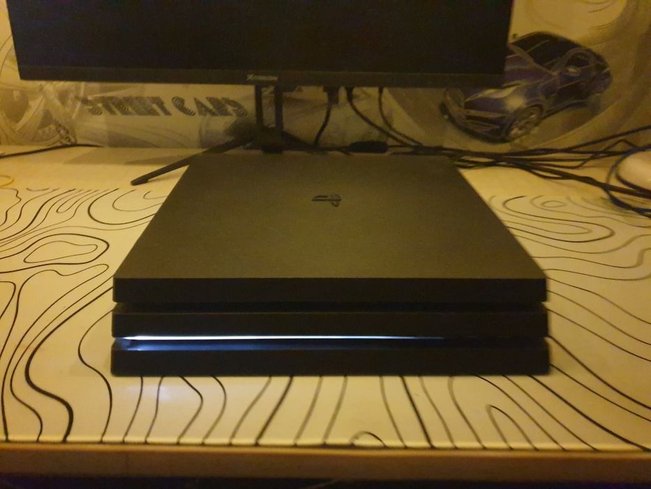Ps4 Pro б/у (1TB памяти)