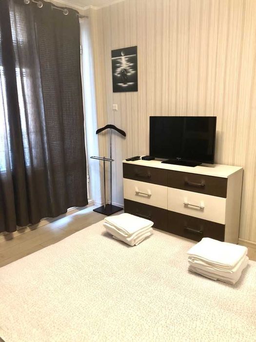 Дава се под наем Двустаен апартамент в Бургас, Възраждане - 70 кв.м за 357 € - Снимка #1