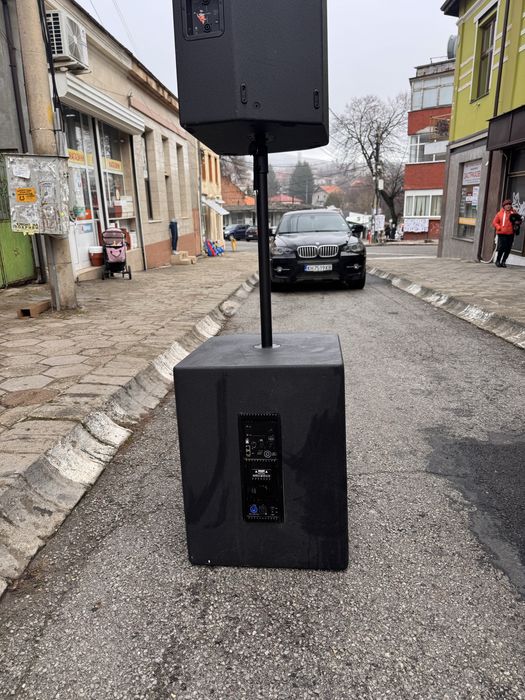 Система jbl 2 по 1000 на бас и 2 по 800 топ