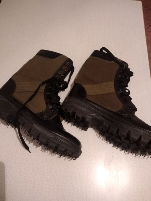 Продам Берцы, новые.