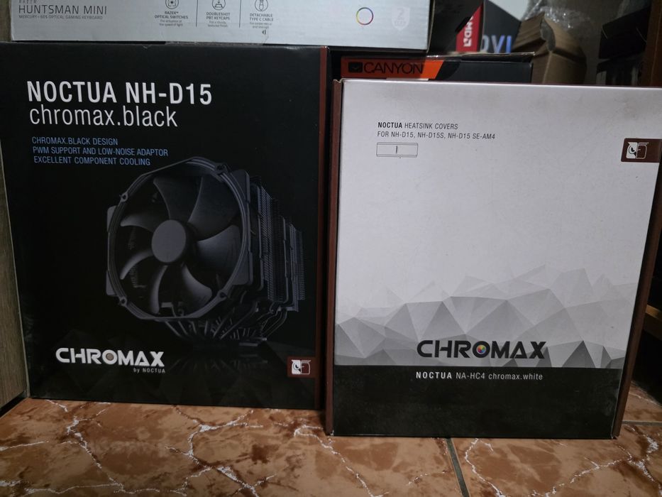 Noctua NH-D15 chromax.black + Noctua NA-HC4