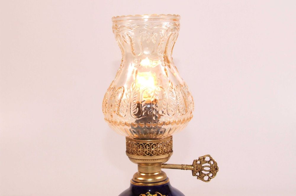 Veioza de masa "Cobalt Porcelain Limoges" stil baroque, pictura manuala, stare perfecta