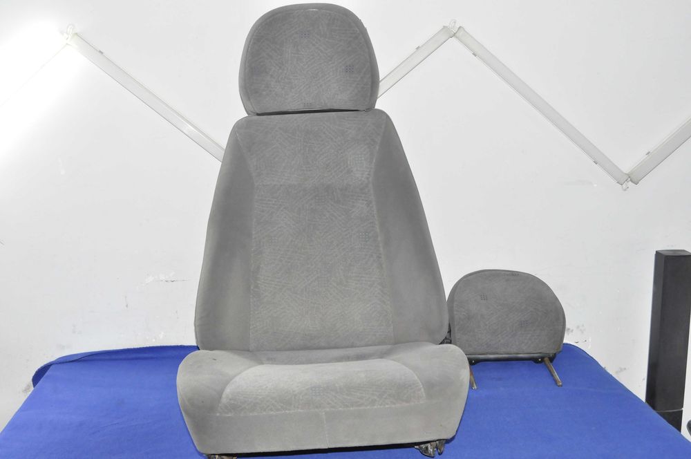 Сиденье на приору переднее