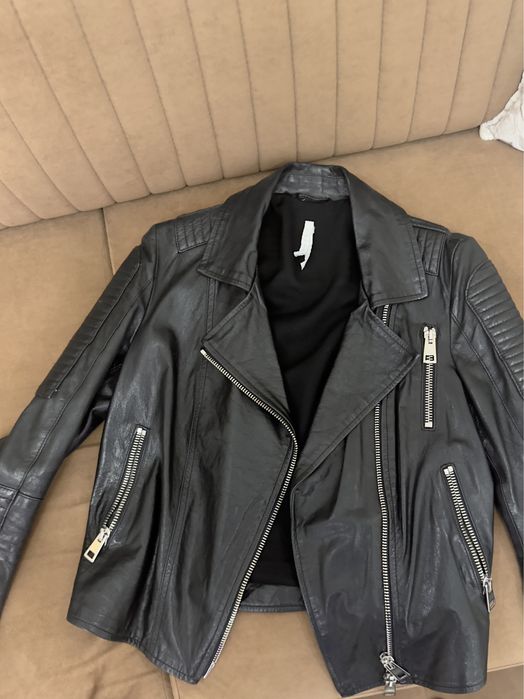 продаю крутую косуху