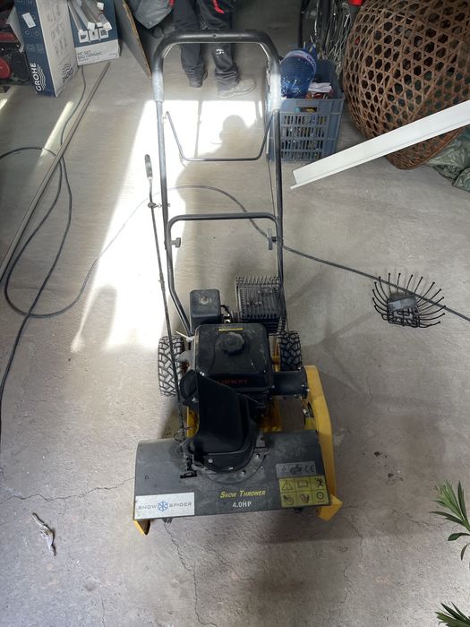 Бензинов Снегорин 4к.с.