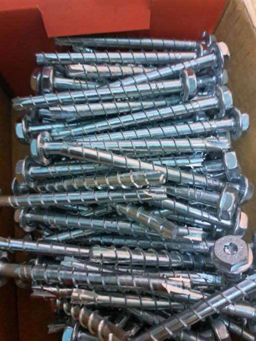 HILTI     Дюбели