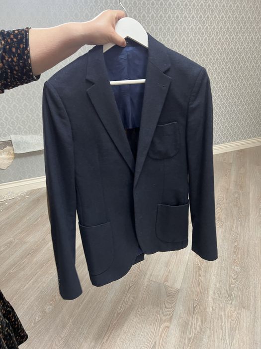 Продается два пиджака