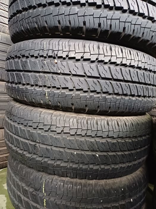 Гуми 235/65/16С  Рикен