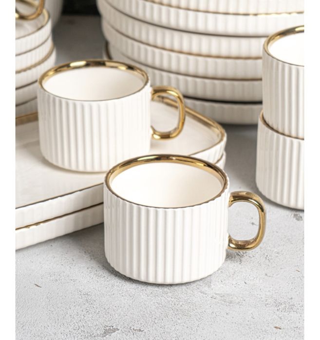 Продам  сервиз столовый