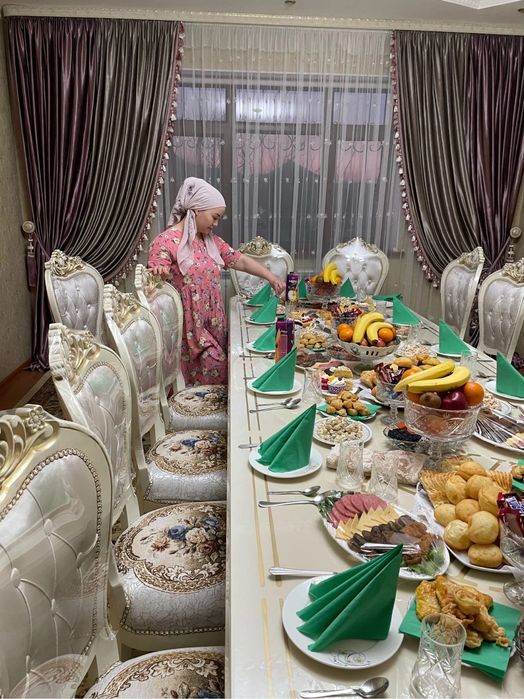 Стол стулья сатылады жаңа .