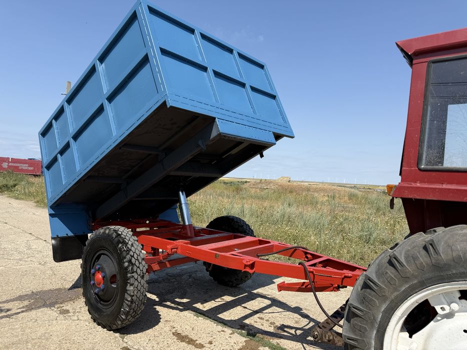 Remorca Monoax 4 , 5 tone Basculabila