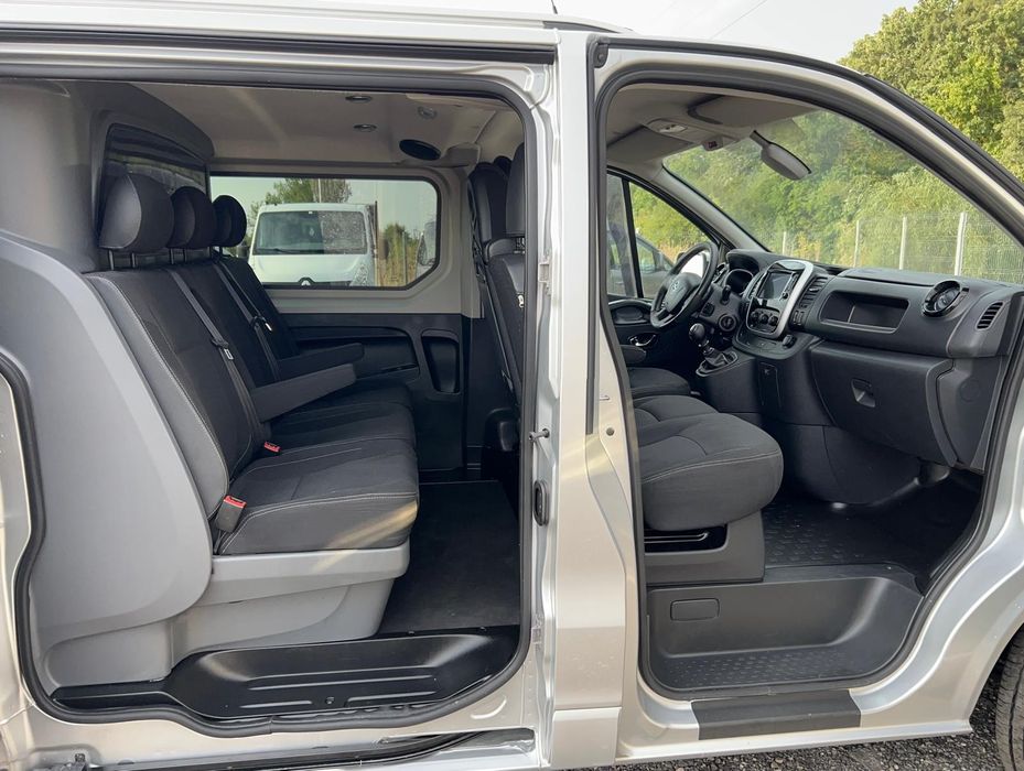 Opel Vivaro, Renault Trafic