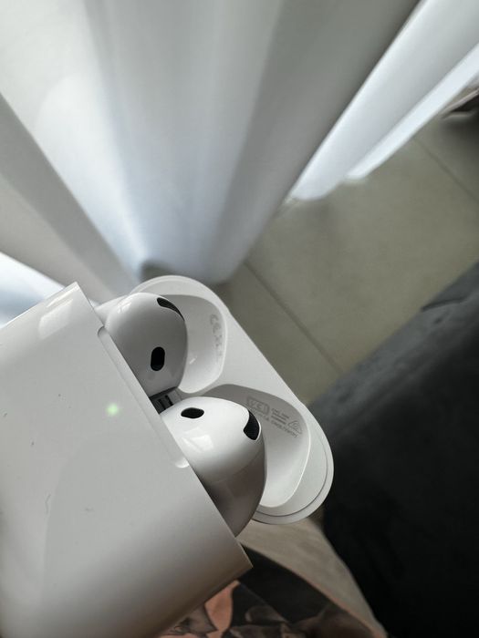 Airpods 4 ANC noi desigilate