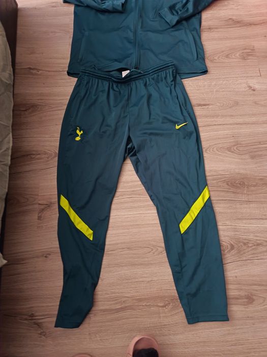 Спортен екип Nike