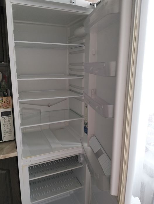 Холодильник Индезит б/у