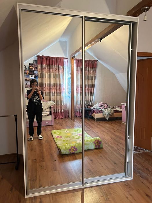 Шкаф дверцы зеркальные