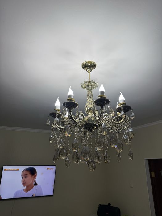 Люстра Идеальная