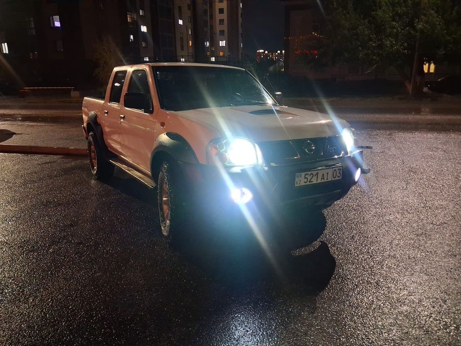 Продам пикап NP300