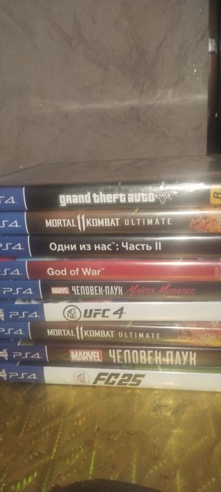Продаеться PlayStation 4 slim с играми 1ТВ