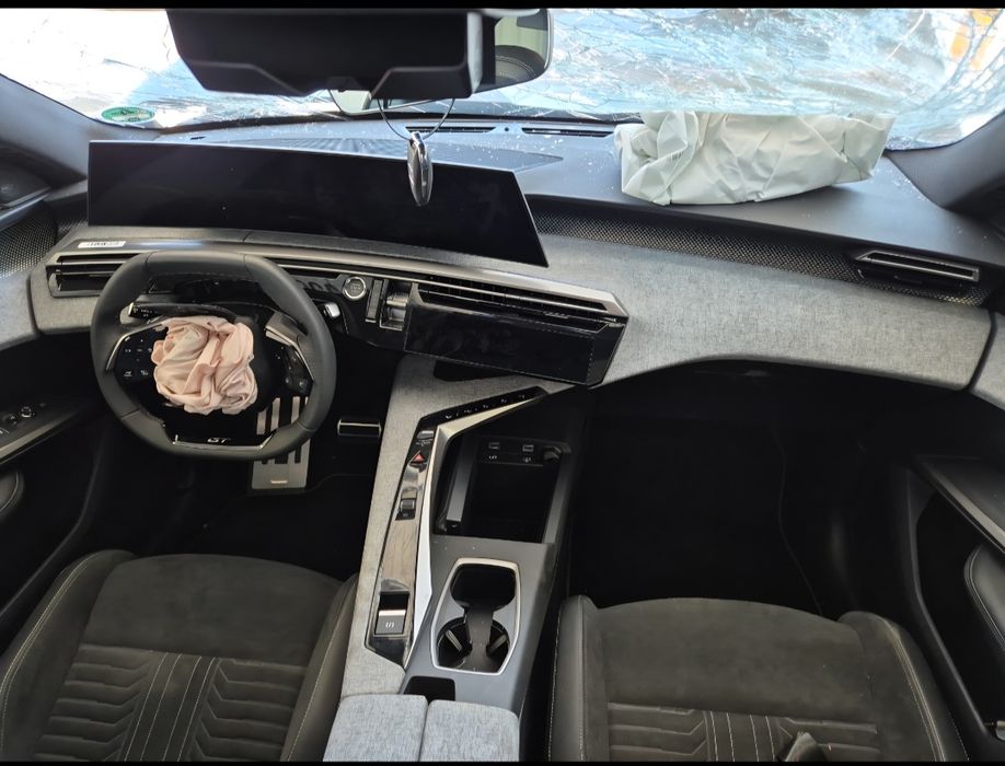 Peugeot 3008 2026 на части!!!