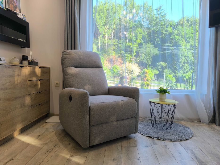 Продава се Къща в с. Драгичево, Област Перник - 220 кв.м за 1910 €/кв.м - Снимка #22