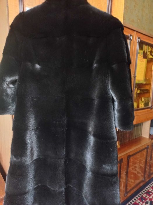 Продам норковую шубу