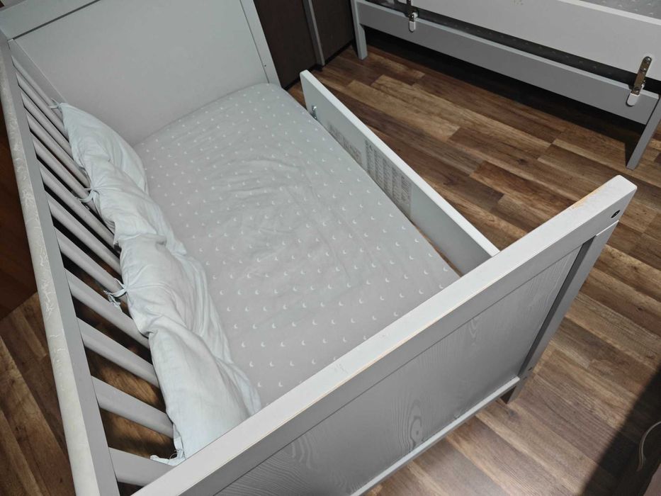 Ikea SUNDVIK бебешко креватче, 60x120 см + екстри