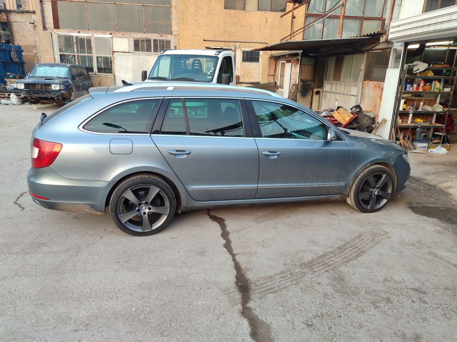 Джанти с гуми 18" 225 40 18