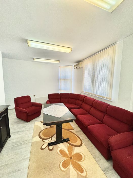 Дава се под наем Офис в Силистра, Малчика - 52 кв.м за 178.5 € - Снимка #1