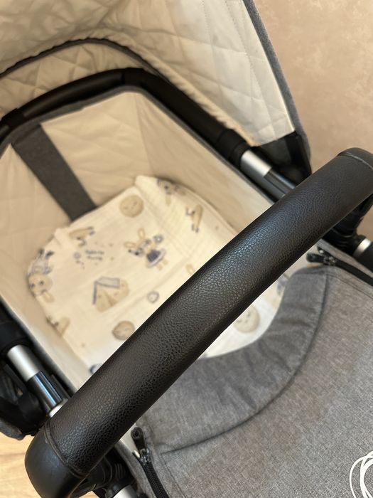 Продам коляску bugaboo