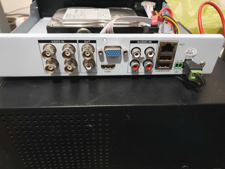 Продавам 16  канален DVR Hikvision с HD 1.0tb, NVR Panetron и 6 камери