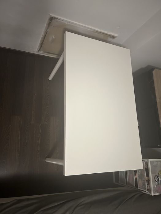 Masă albă multifuncțională – aproape nouă