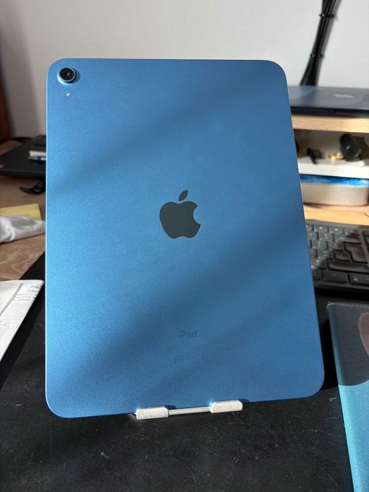 iPad 10th Gen,64Gb,blue,garantie Altex 2026 ,husa cadou